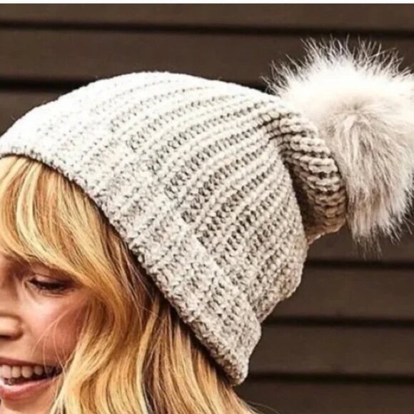 Jules Kae Pom Beanie Light Grey - Picture 2 of 2